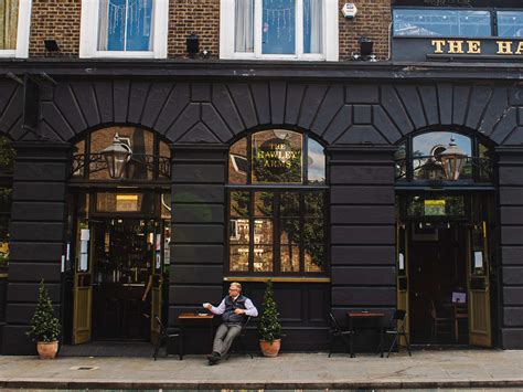 10 Of The Most Legendary London Pubs You Should Get Pint。